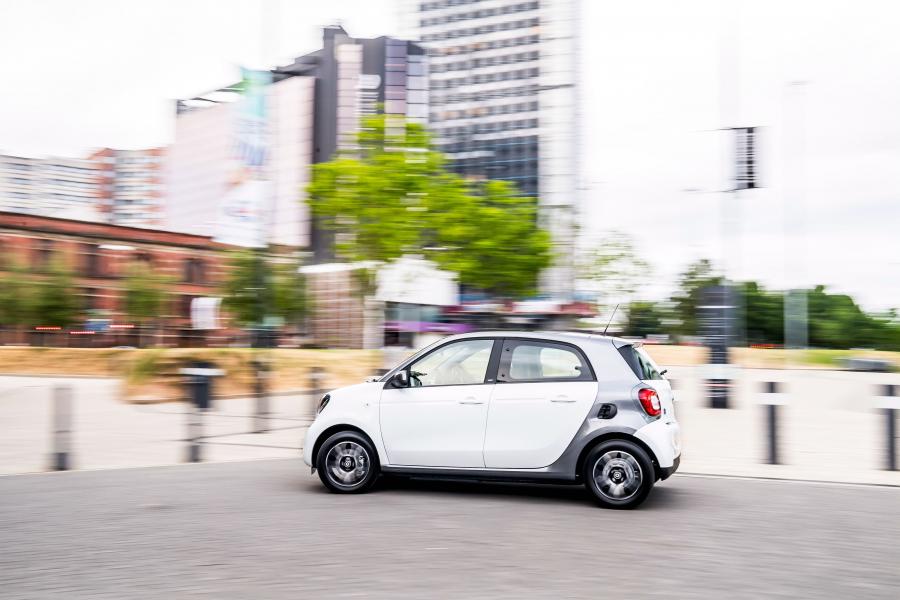  Smart EQ ForFour Prime (W453) 2018 года  (UK) (фото 23 из 36)